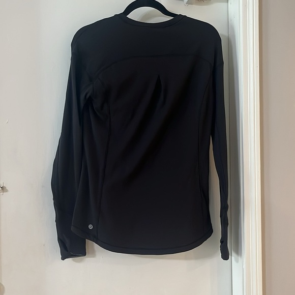 Lululemon long sleeve shirt - Picture 2 of 6